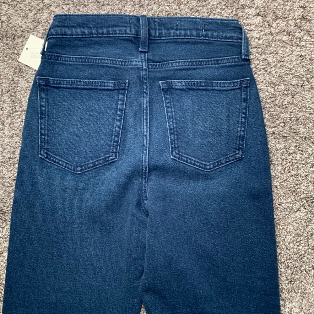 Universal Thread Womens 80s Slim Mid Rise Jeans Dark Wash Button Fly Size 4 Reg - Picture 7 of 7